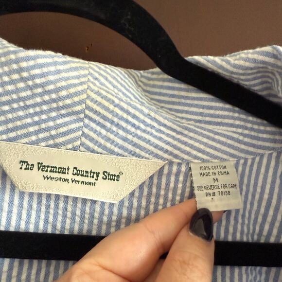 VERMONT COUNTRY STORE | Cotton Seersucker Classic Robe | Medium - Picture 5 of 6